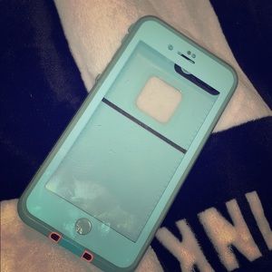 iPhone 8+ life proof case!